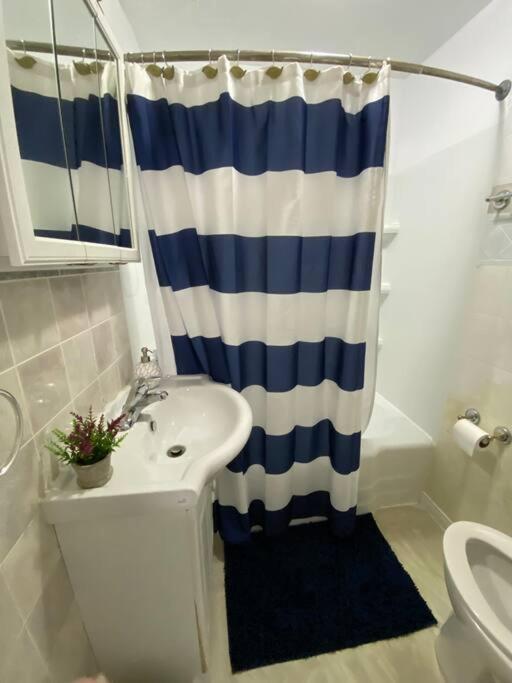Prime Location Duo Nest & Rest Apartment Kingston Bagian luar foto