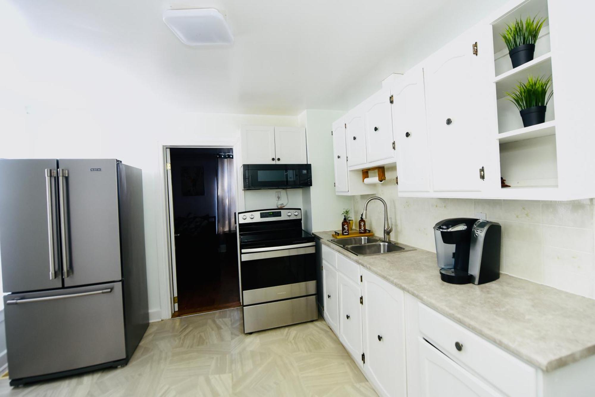Prime Location Duo Nest & Rest Apartment Kingston Bagian luar foto